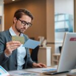carte-de-debit-ou-credit--faites-le-bon-choix-